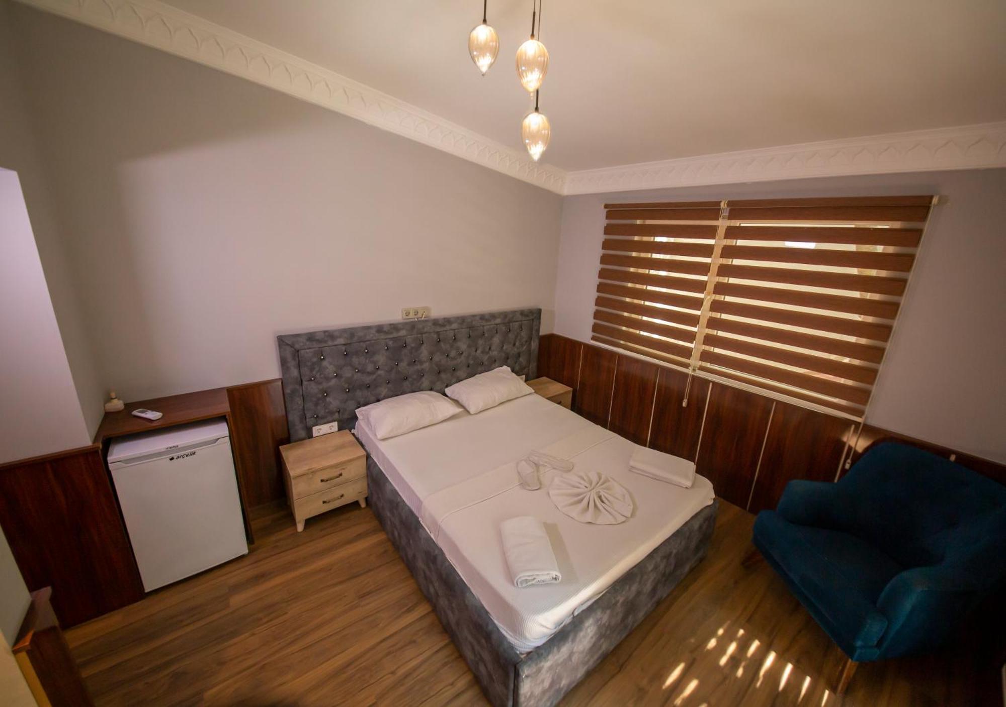 Royal Garden Suite And Hotel Istanbul Exterior foto