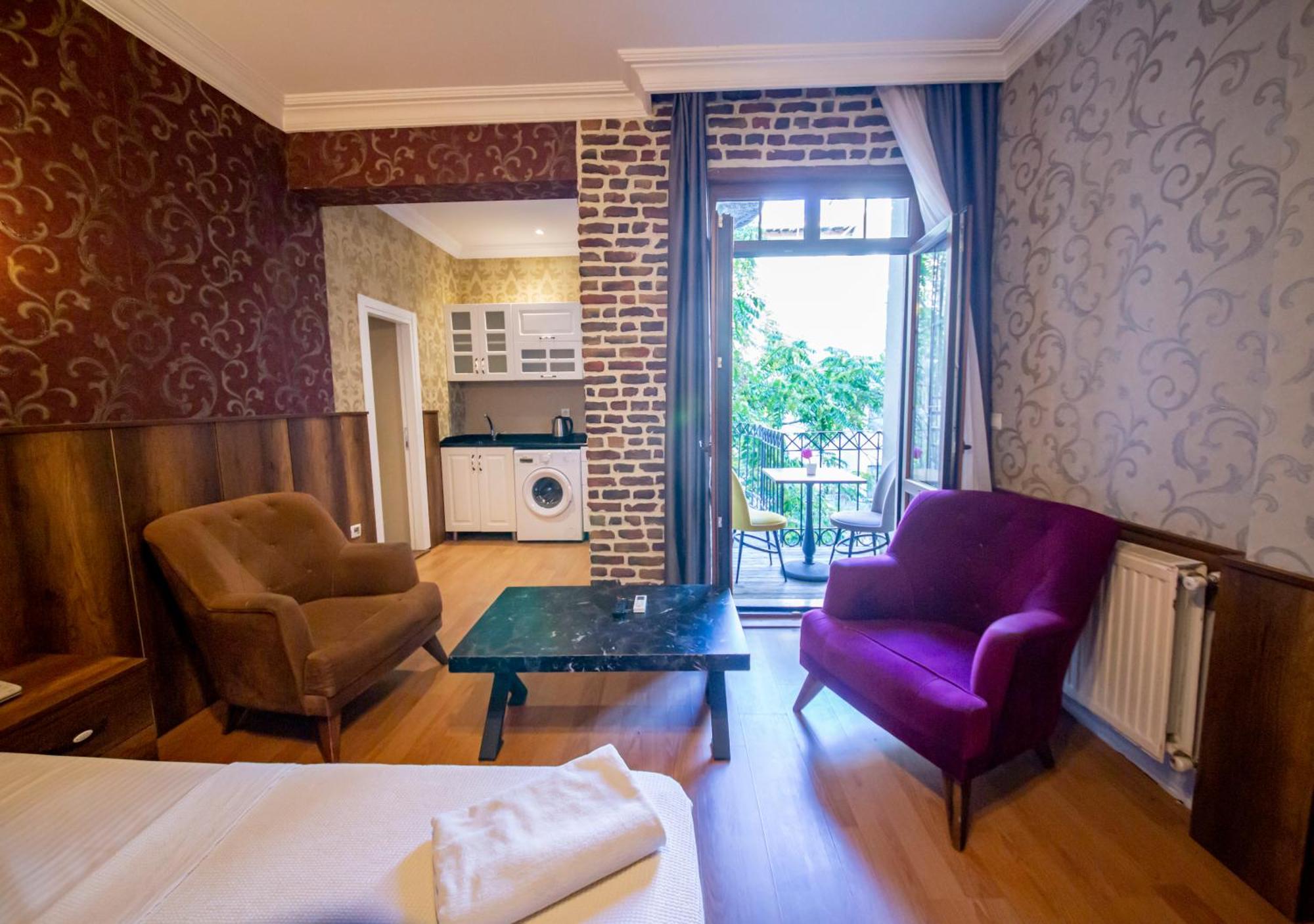 Royal Garden Suite And Hotel Istanbul Exterior foto