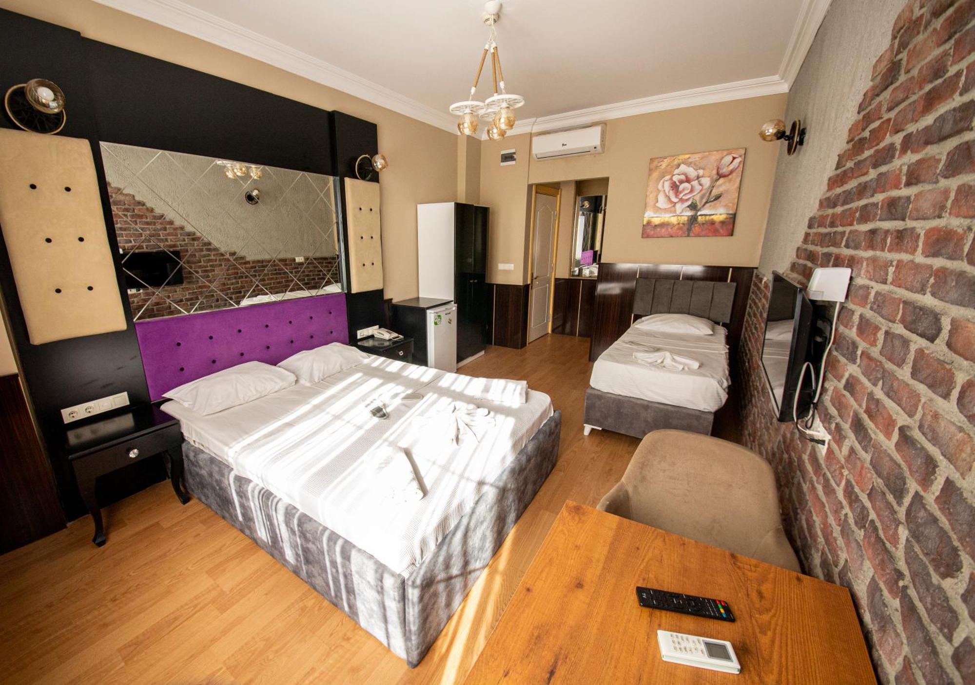 Royal Garden Suite And Hotel Istanbul Exterior foto