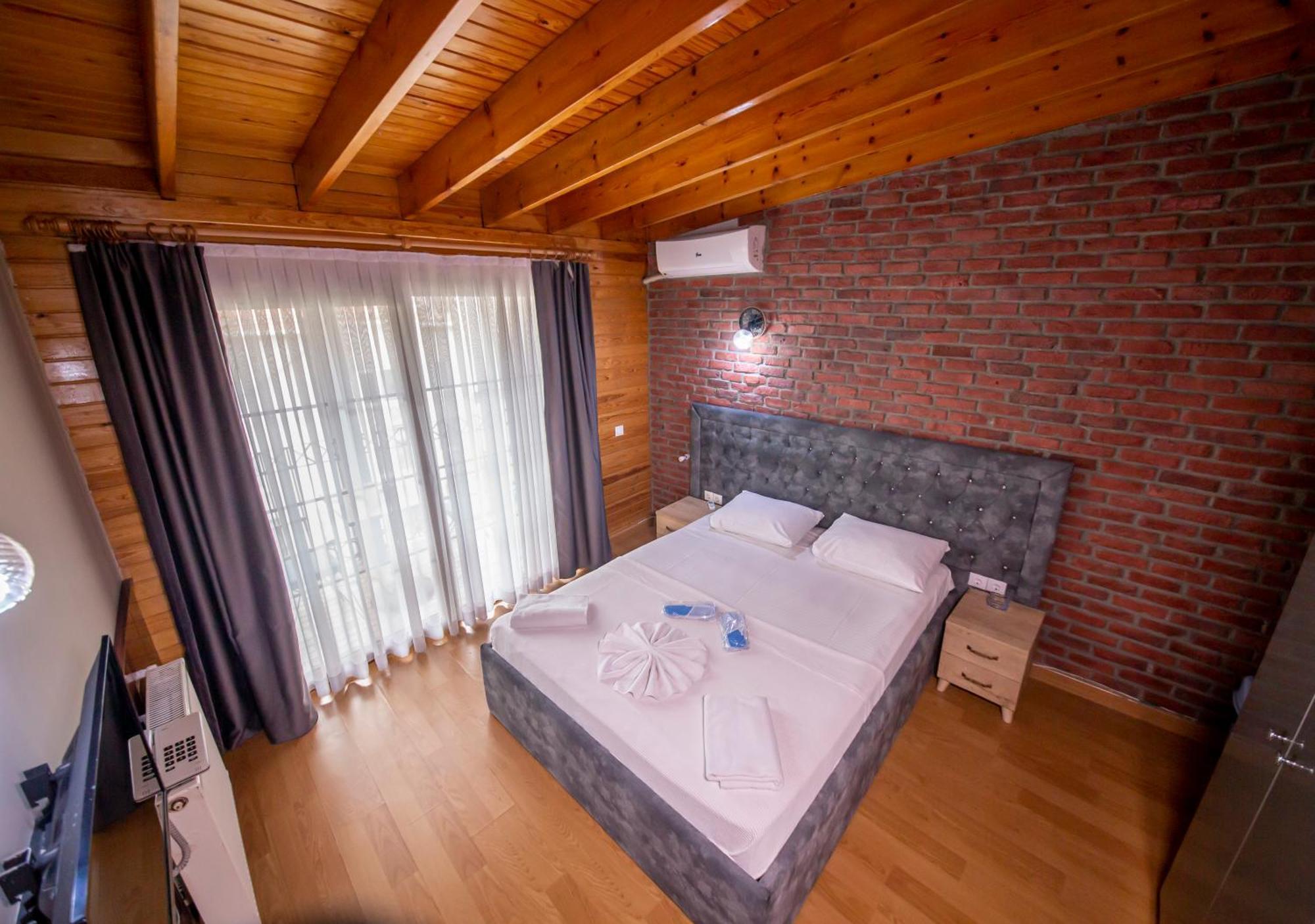 Royal Garden Suite And Hotel Istanbul Exterior foto